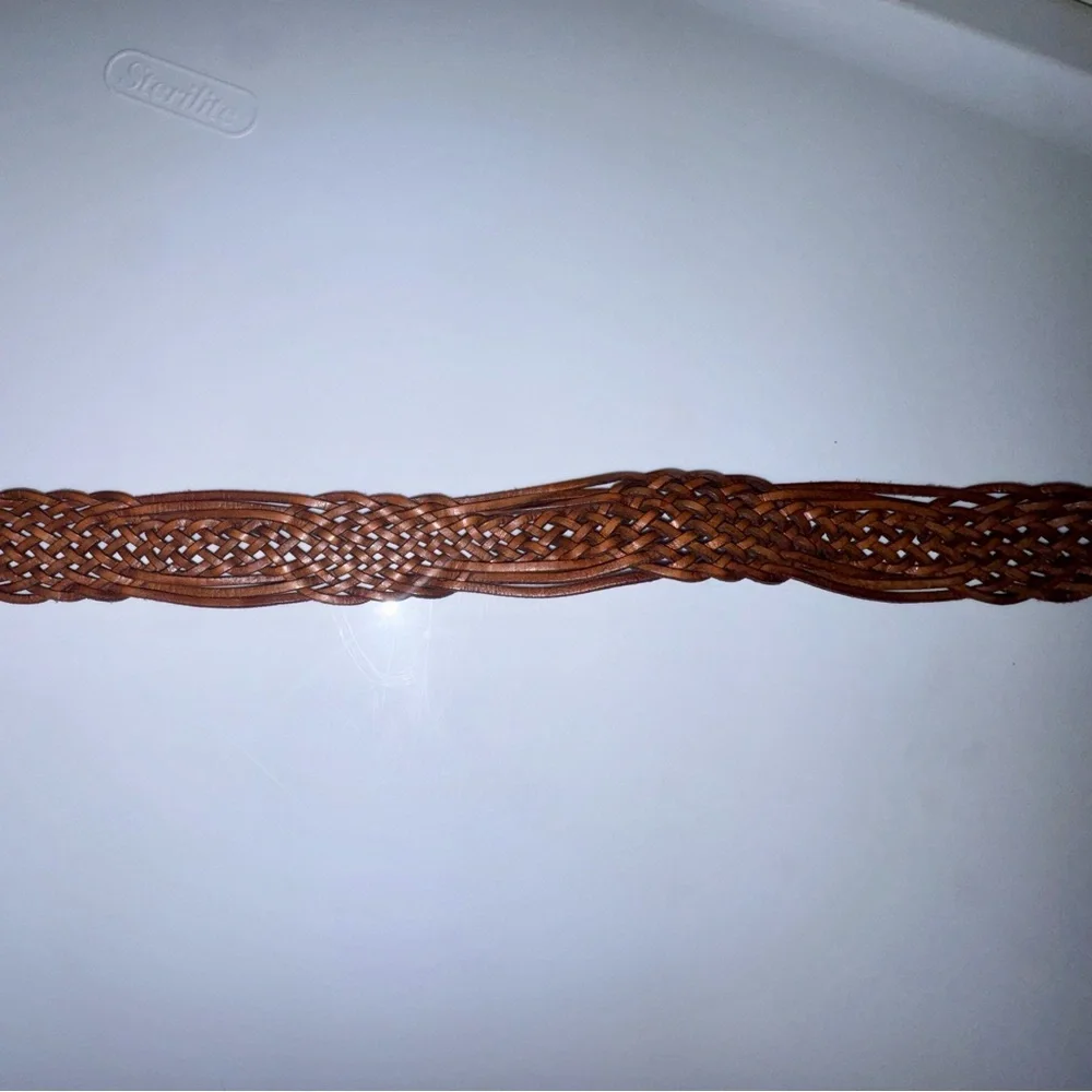 Eddie Bauer Brown Woven Leather Belt with Brass-Tone Round Buckle - Picture 5 of 7